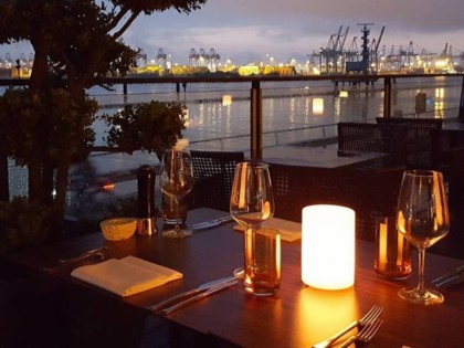 照片: Au Quai